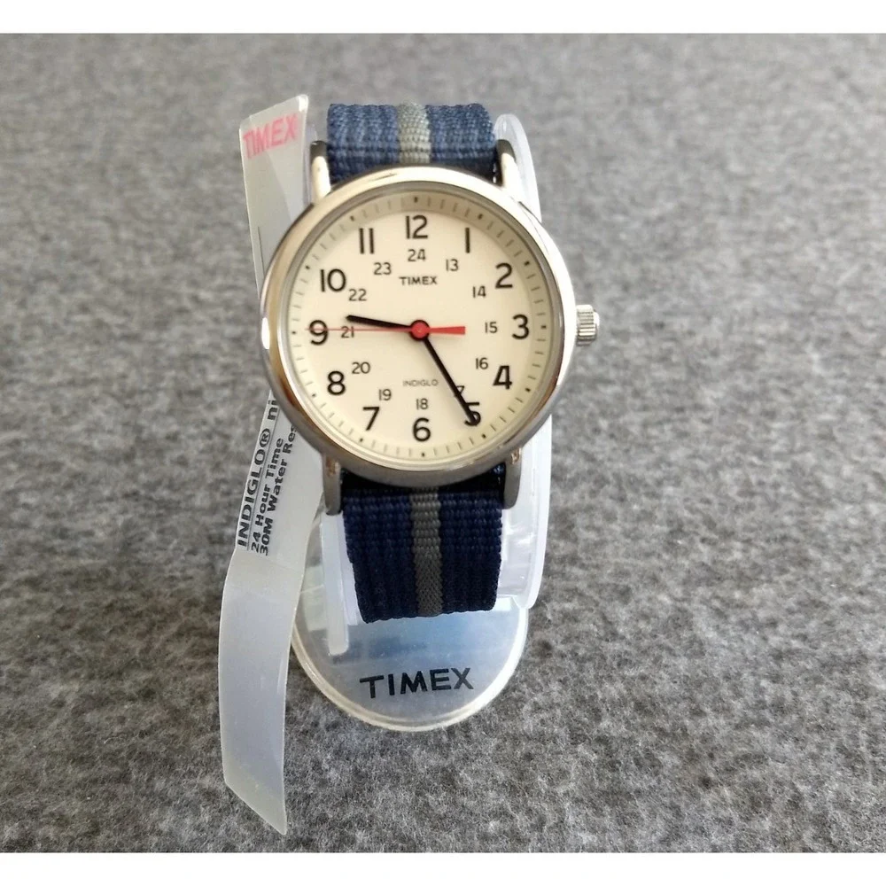 Timex‎ Indiglo Night Light Weekender Watch T2N654 Easy Read Blue Gray Strap NEW